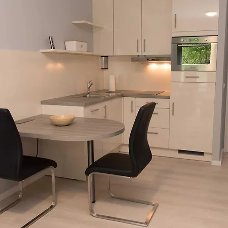 Untenlinks-kiel שטרנדה