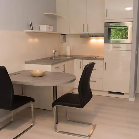 Untenlinks-kiel דירה *